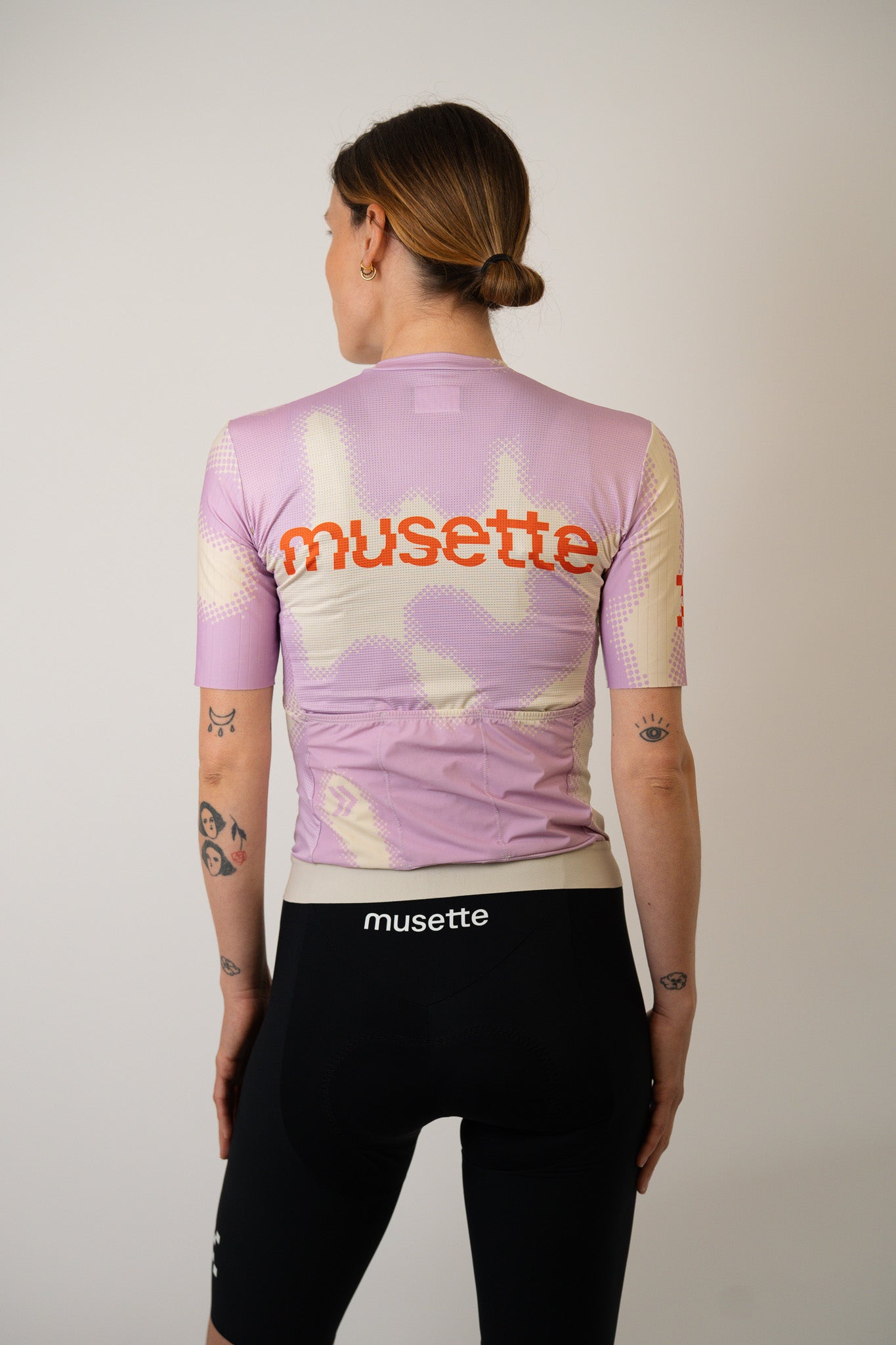 WOMEN's butter/pink jersey + black bib bundle