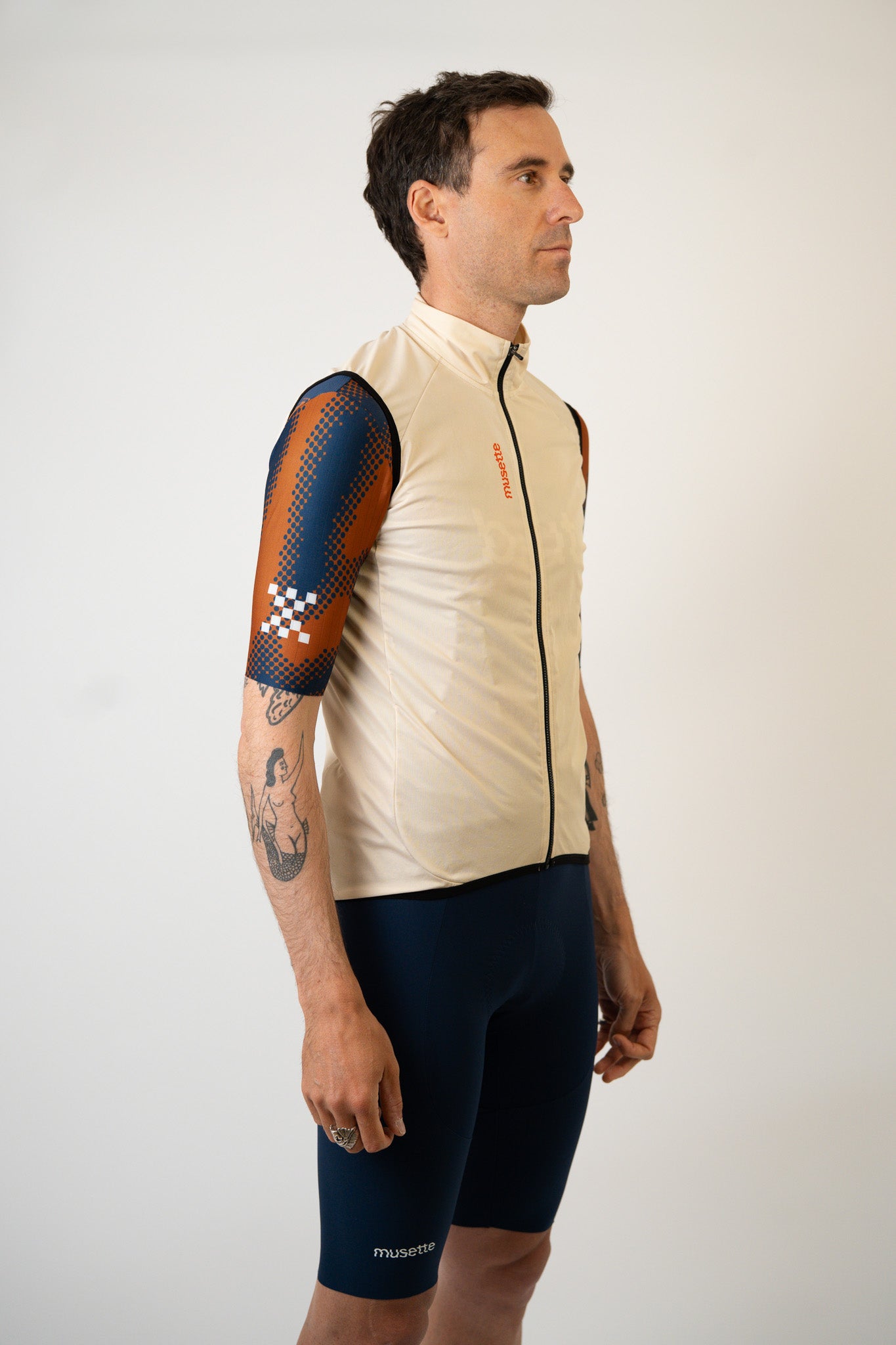 MEN's brut gilet butter