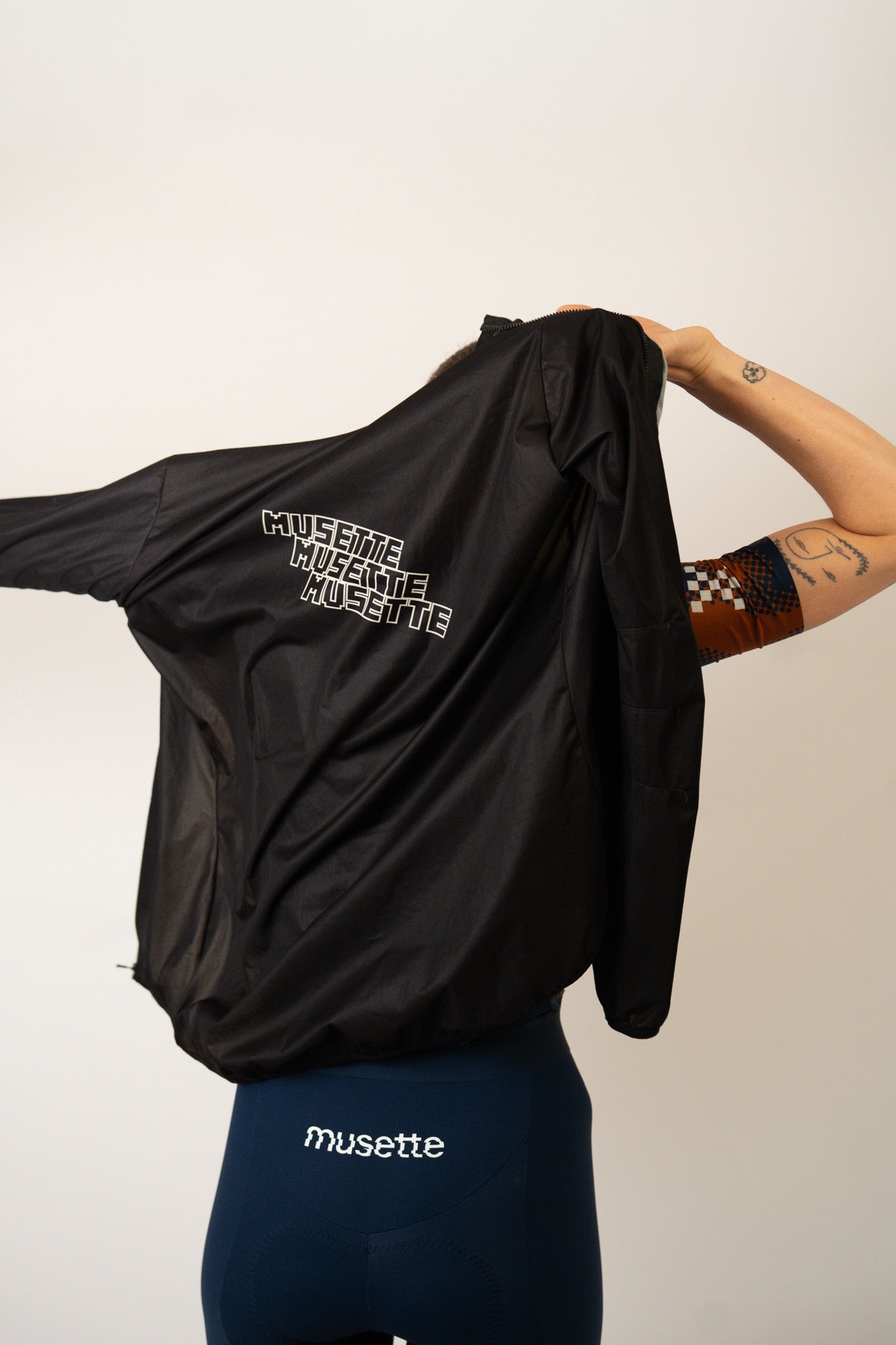 WOMEN's brut jacket black
