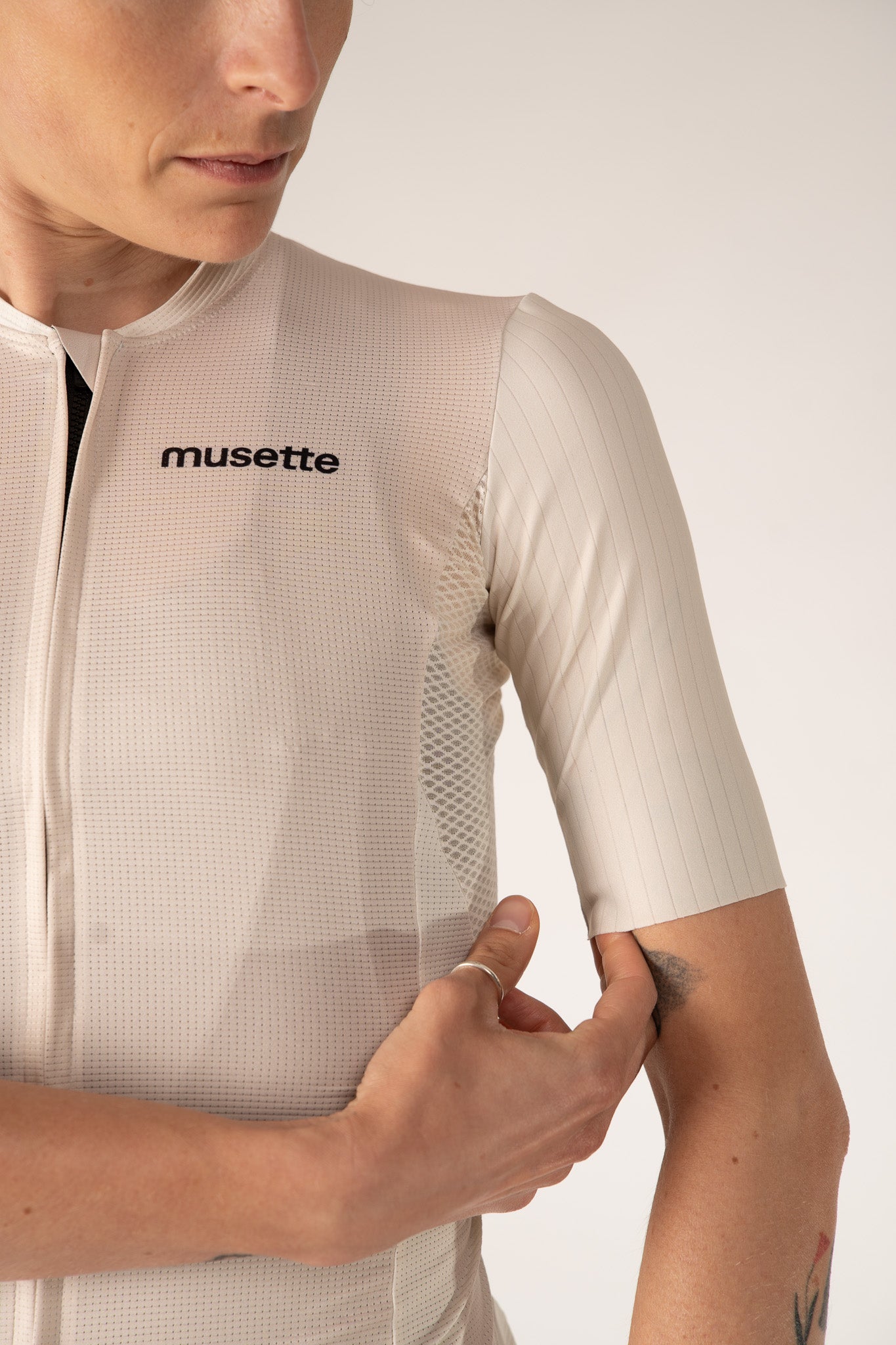 WOMEN's beige jersey