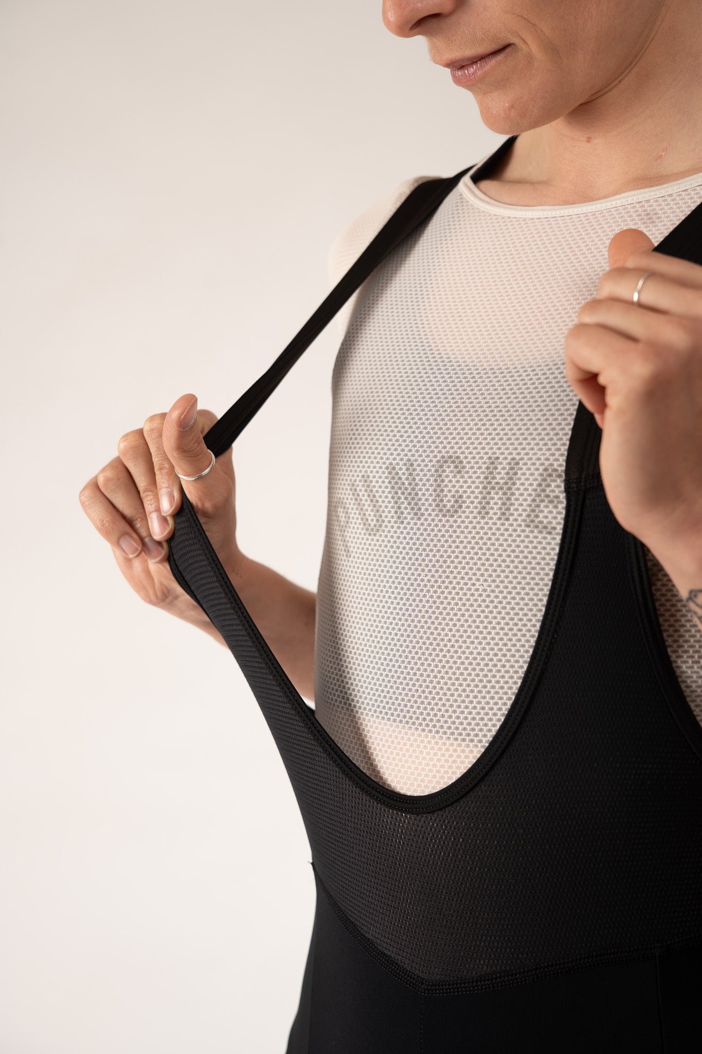 WOMEN's brut bib